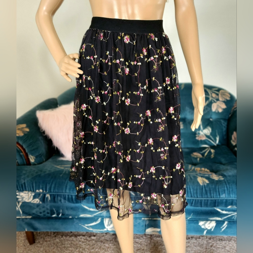 Floral Embroidered Black Skirt